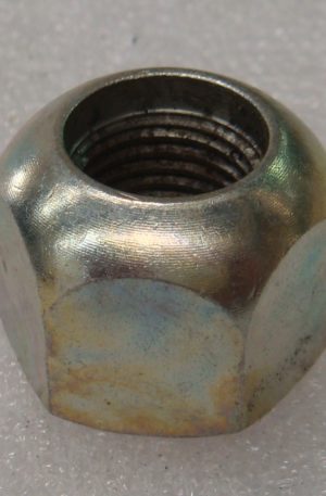 Гайка 7015 00.00.02