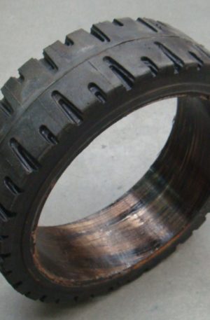 Шина массивная 405/120-305 270262 6045 02.00.00