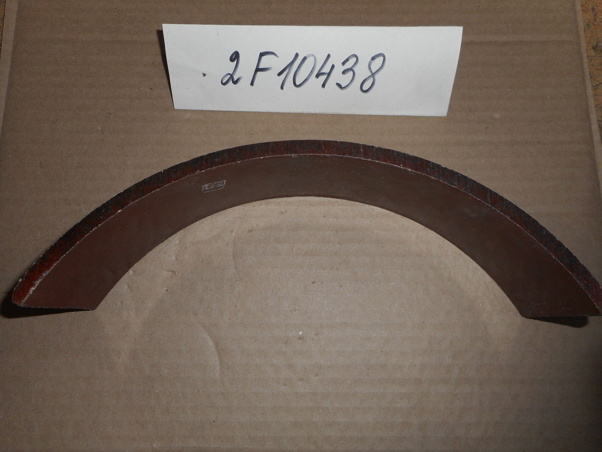 2F10438 - 2