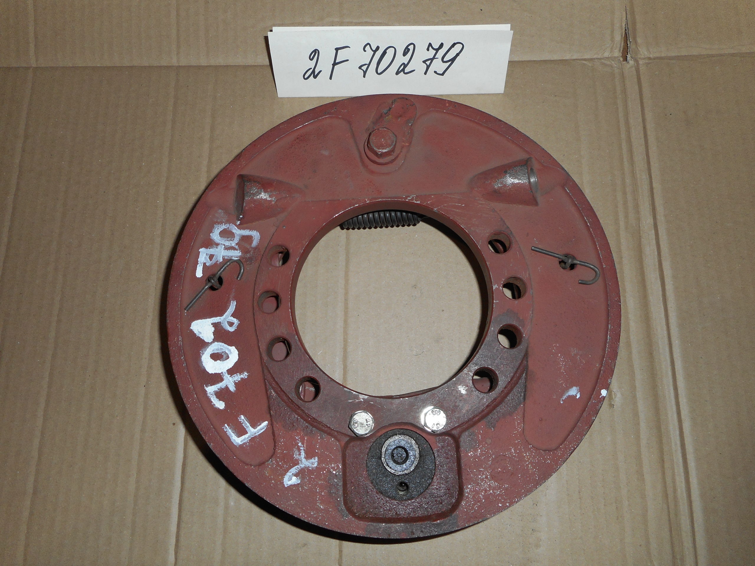 2F70279 - 1